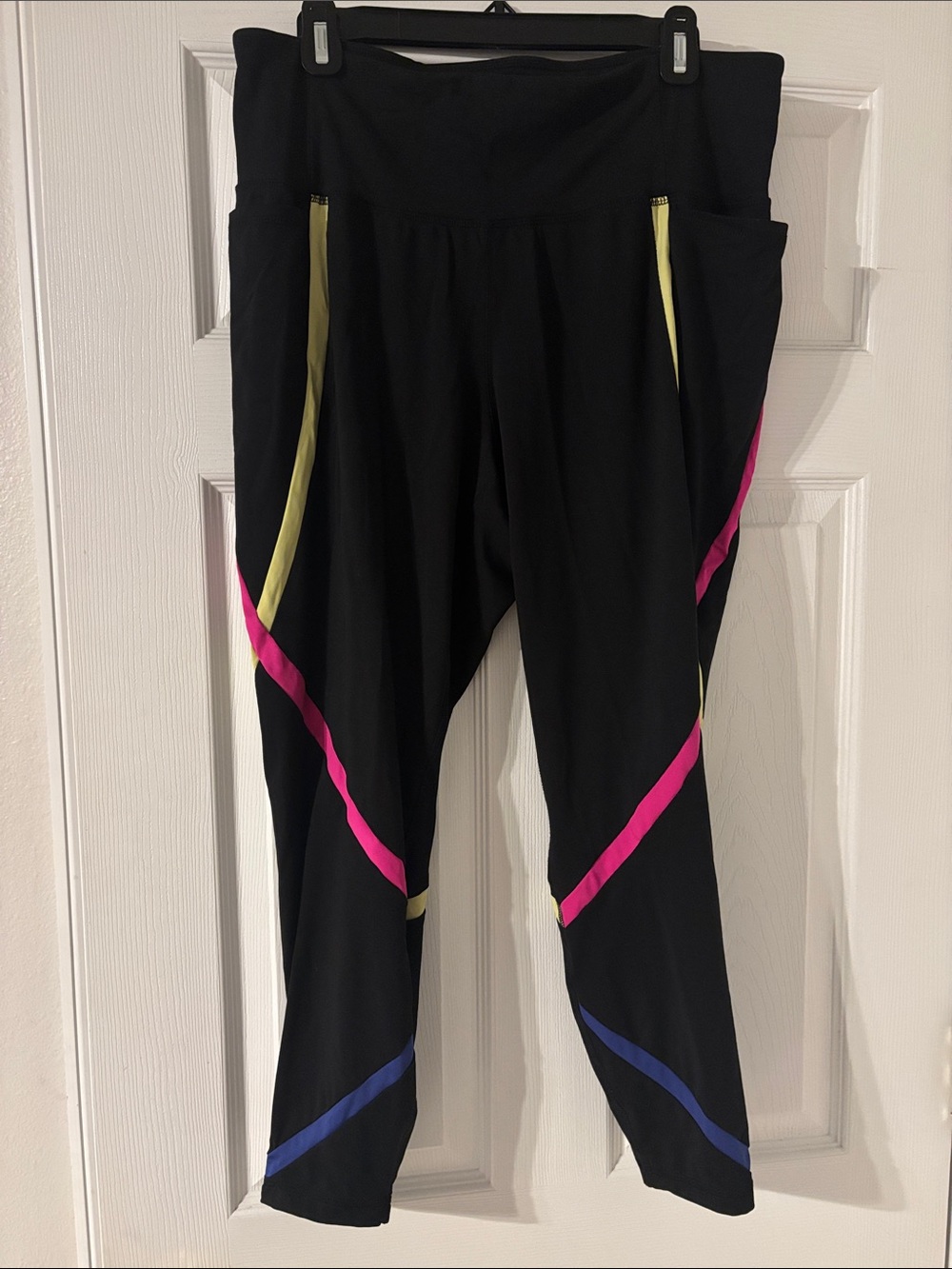 LIVI - Black Active Capri Pants with Pink, Yellow & Blue Accents 18/20